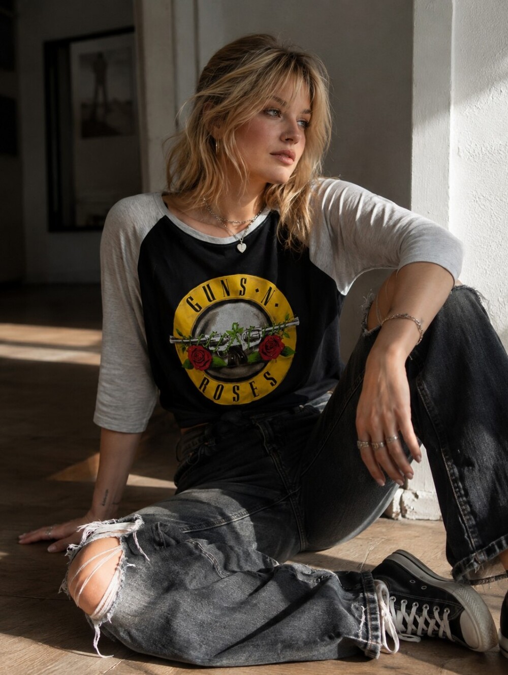 Guns N' Roses Raglan Band Tee Large Rock Graphic Shirt 2019 Twist Hem Black
